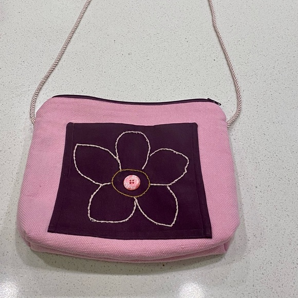 Handbags - Cute Pink Vintage Flower Bag, great condition.